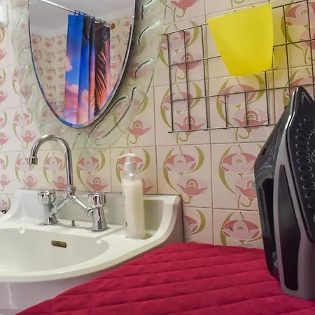 Сasa de vacaciones Urban Seaside Oasis - Adriana's Garden Paradise *