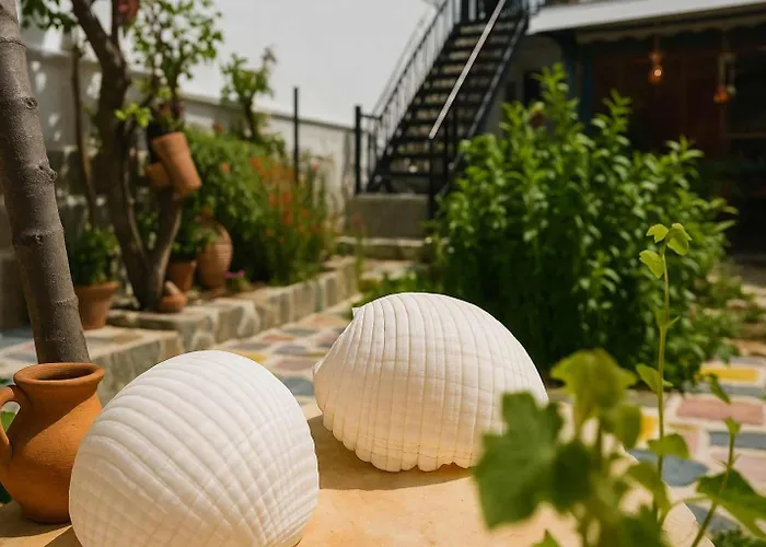 Urban Seaside Oasis - Adriana's Garden Paradise Σπίτι διακοπών Faraí