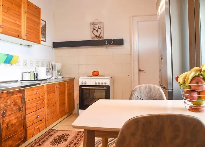 Urban Seaside Oasis - Adriana's Garden Paradise Σπίτι διακοπών *