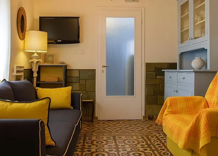 Casa de Férias Urban Seaside Oasis - Adriana's Garden Paradise