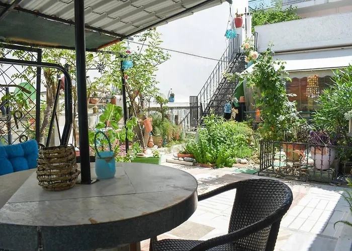 Urban Seaside Oasis - Adriana's Garden Paradise Casa de Férias Farai